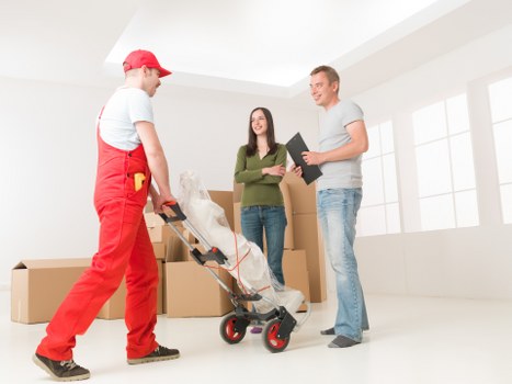 Flexible storage unit used for home or business items in Tulsehill