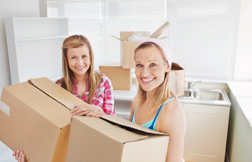 Organized local storage unit in Tulsehill for short-term needs